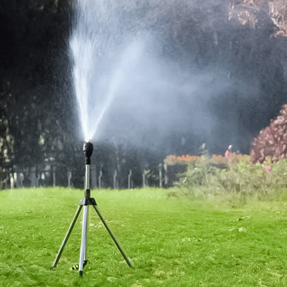 Lighteme Rotating Tripod Sprinkler Water your garden effortlessly!