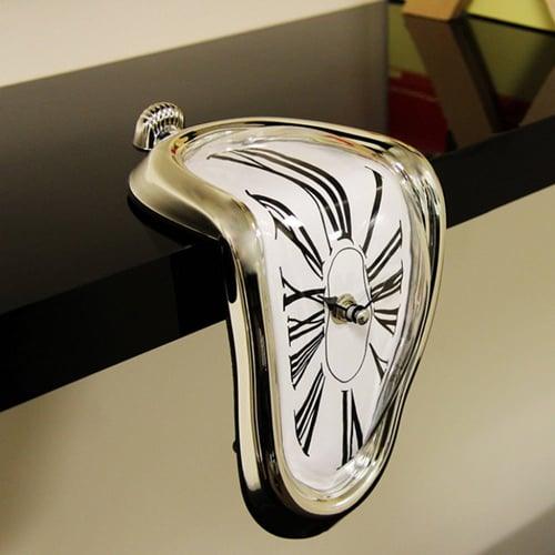 Lighteme Melting Clock Decor