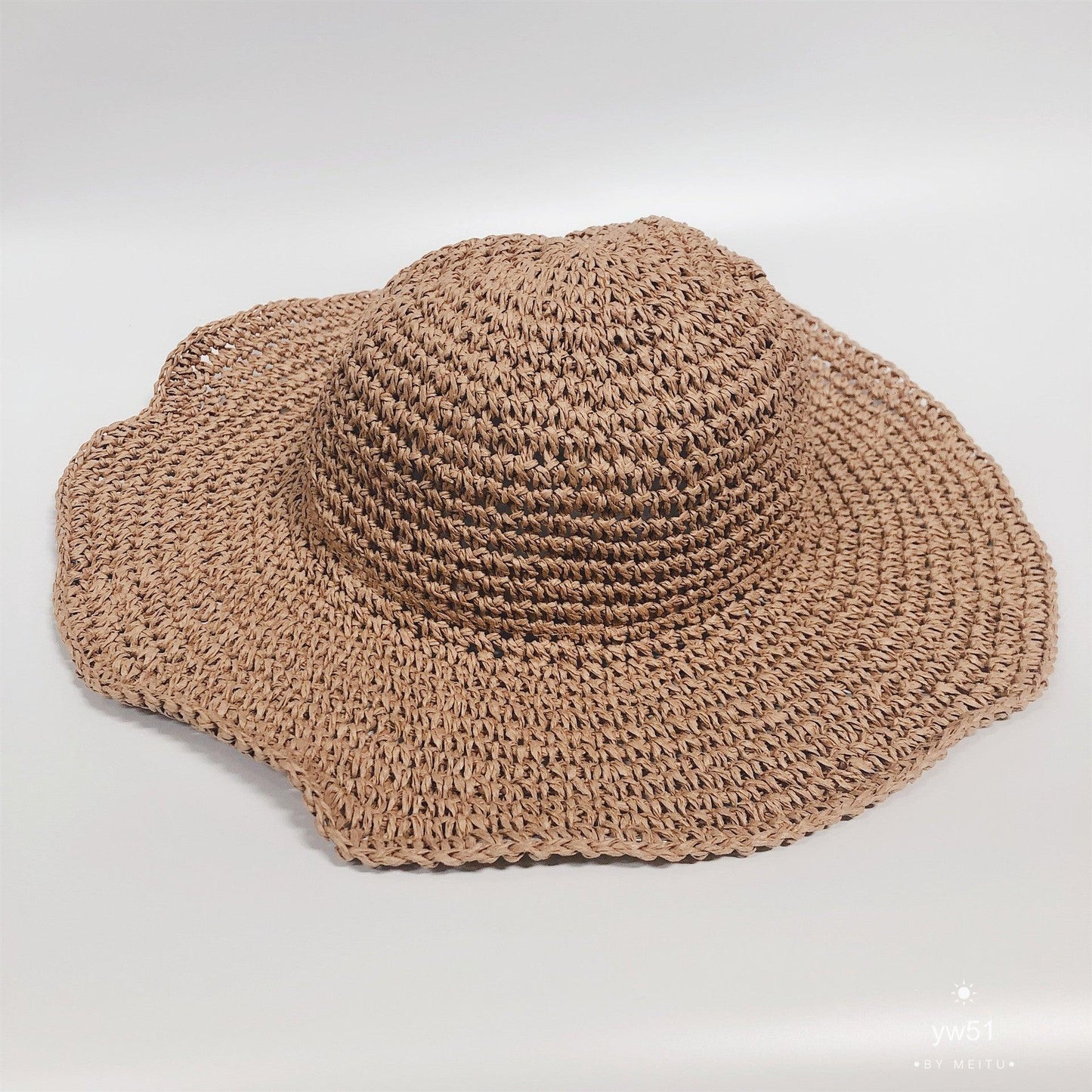 Lighteme Foldable Straw Hat