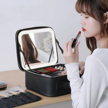 Lighteme Cosmetic Bag with Mirror & USB Port