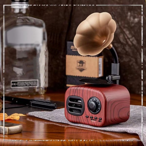 Lighteme Retro Phonograph Bluetooth Speaker