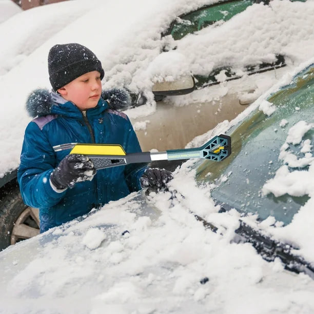 Lighteme snow plow for the car in winter