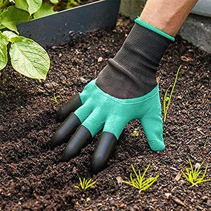 Lighteme Soil scarifier gloves Experience the joy of gardening without tools