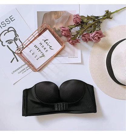 Lighteme Strapless bra - Look good and feel comfortable in anything you wear!