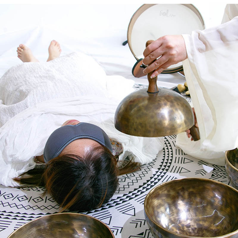 Lighteme Handmade Nepalese Singing Bowl with Handle 20 - 22cm Tibetan Sound Bowl Meditation Chakra Healing Brass Bowl