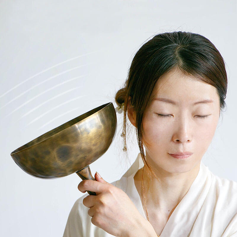 Lighteme Handmade Nepalese Singing Bowl with Handle 20 - 22cm Tibetan Sound Bowl Meditation Chakra Healing Brass Bowl