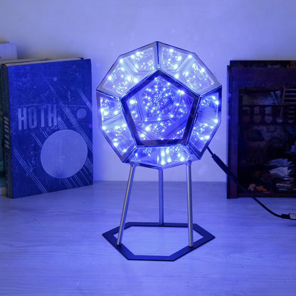 Lighteme Infinite Geometry LED lamp