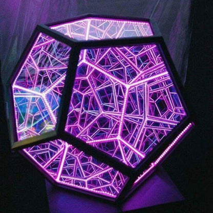 Lighteme Infinite Geometry LED lamp