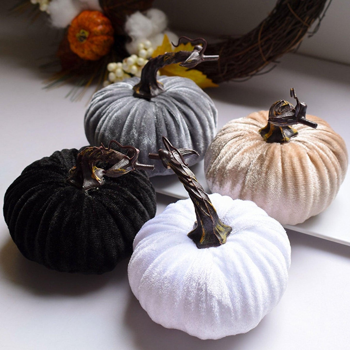 Lighteme Mini Velvet Halloween Pumpkins