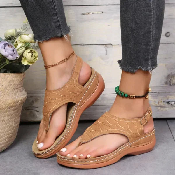 Lighteme The best fashionable leather sandals for the summer