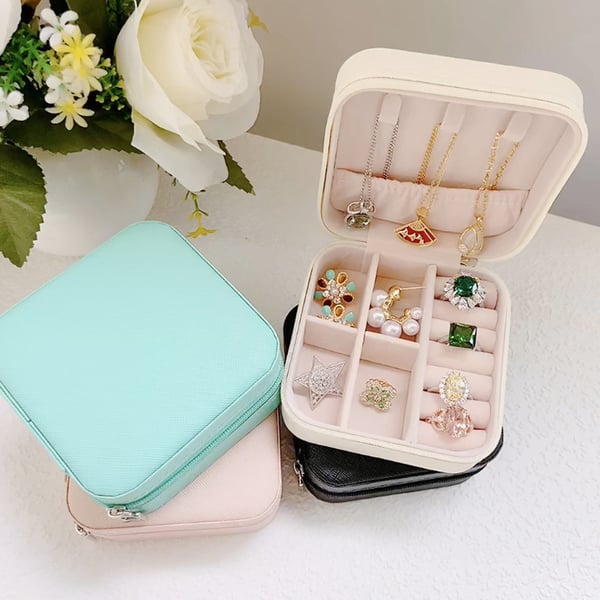 Lighteme Travel Jewelry Box