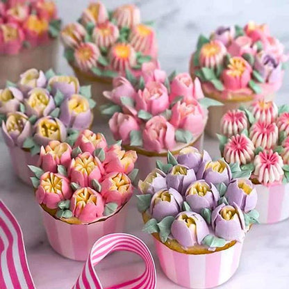 Lighteme Cake Decorating - Set of 14 pieces incl. FREE piping bag