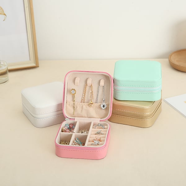 Lighteme Travel Jewelry Box