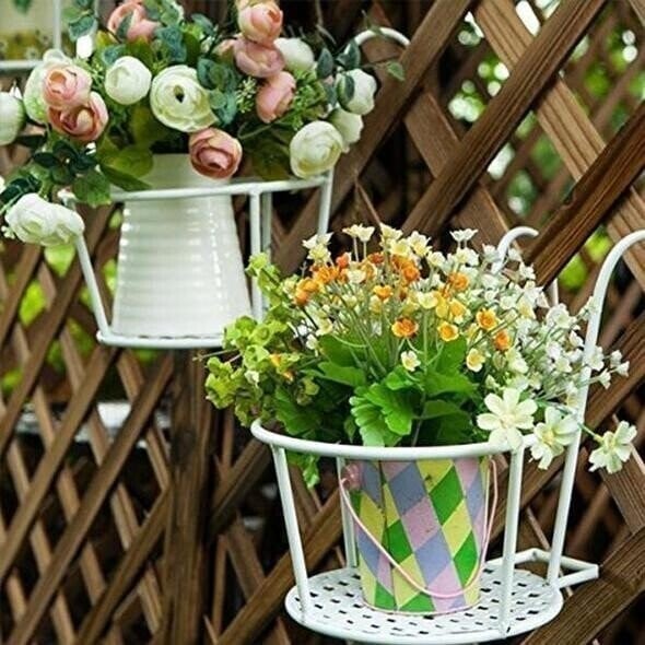 Lighteme Plant stand Transform your outdoor space into an artistic paradise!