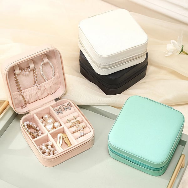 Lighteme Travel Jewelry Box