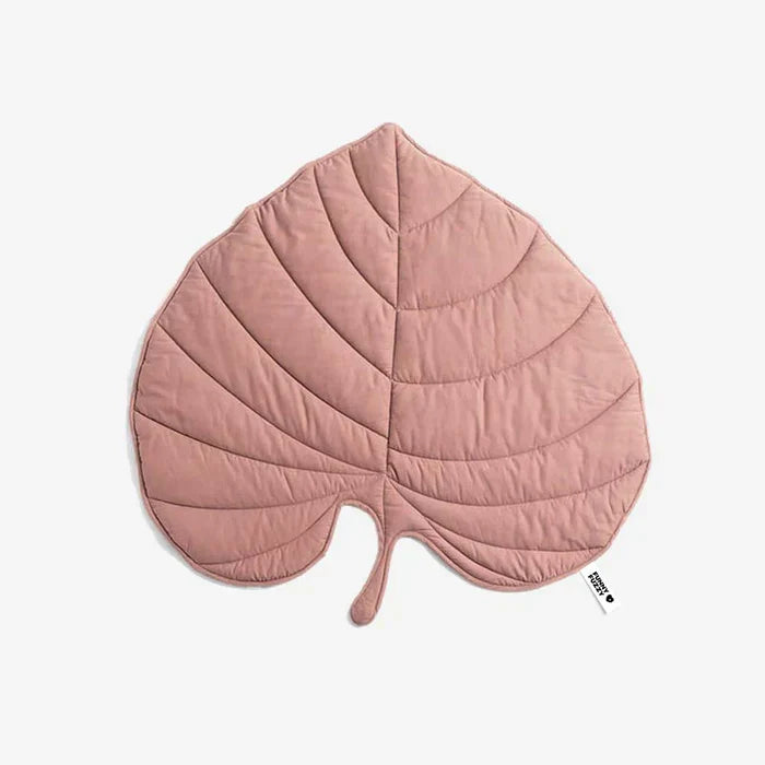 Lighteme Nature-Inspired Leaf Pet Blanket – Stylish and Comfortable