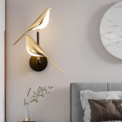 Lighteme Modern wall light in the shape of birds