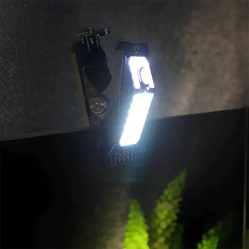 Lighteme Solar Clip Light Illuminate your outdoor area effortlessly!