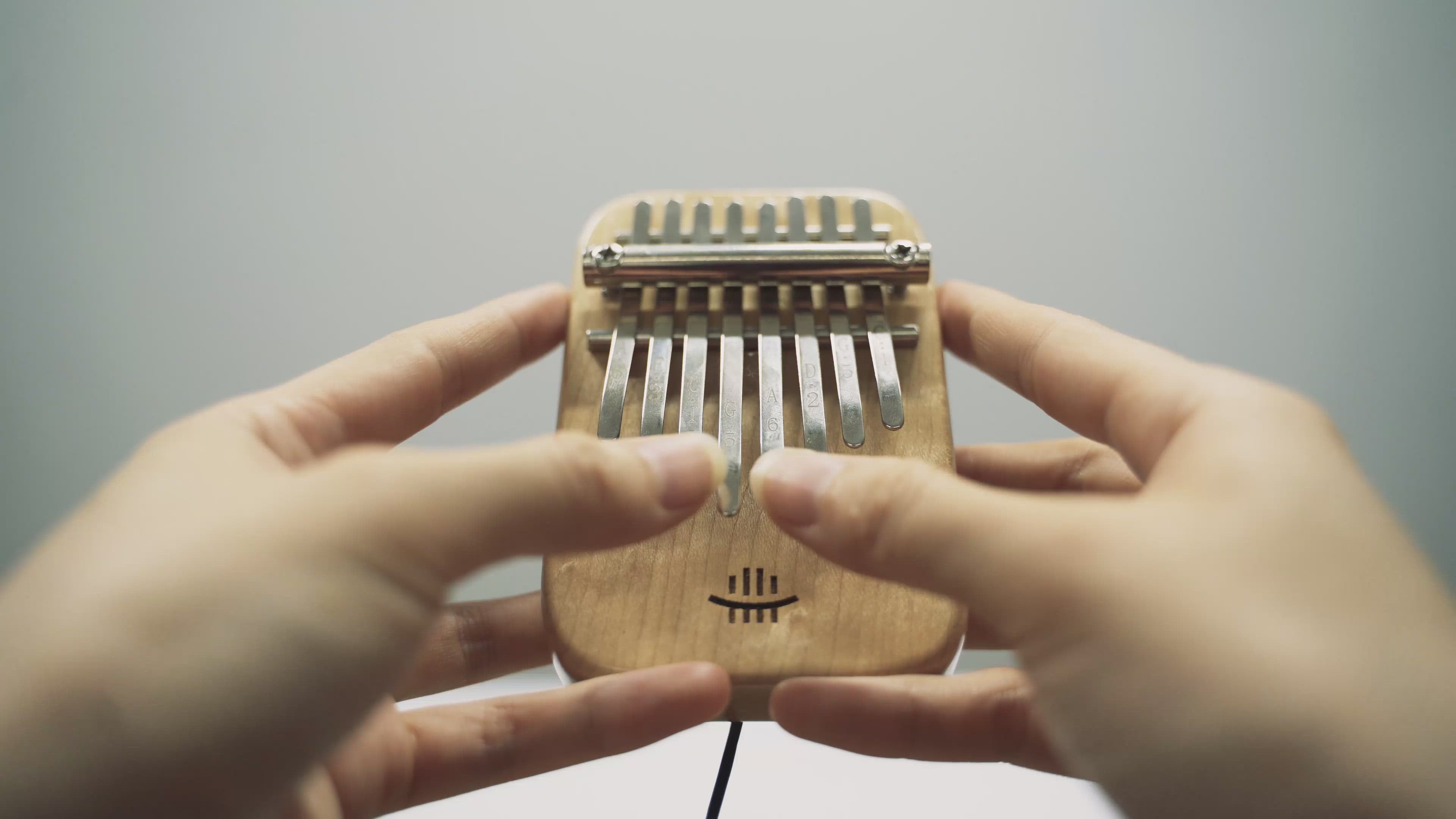 Mini Kalimba 8 Keys Thumb Piano Great Sound Finger Keyboard Musical Instru.  ^ 