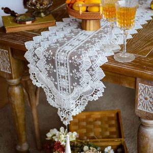 Lighteme Embroidered Hollow Macrame Table Runner