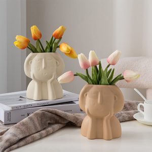 Lighteme Cheek Girl Ceramic Vase